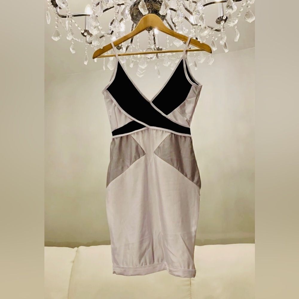 Diva dress size med ( fits like a small ) bodycon dress - 12% spandex